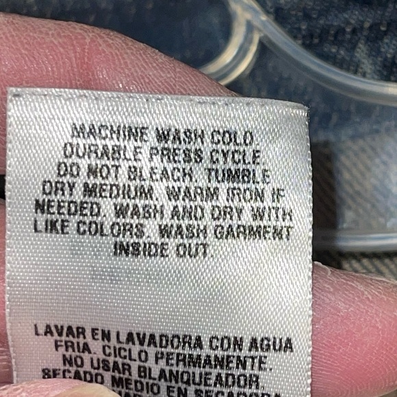 Levi Strauss Signature ladies button up denim jacket. Size Large EUC - Picture 6 of 6